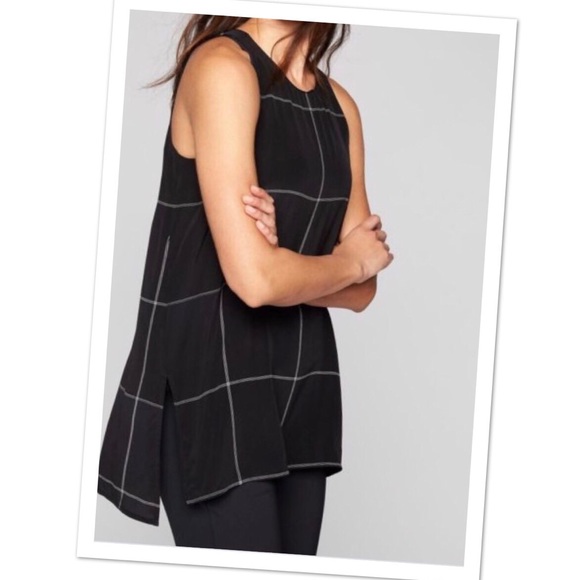 Athleta Tops - Athleta Washable Silk Side Slit CYA Tank Sz XS